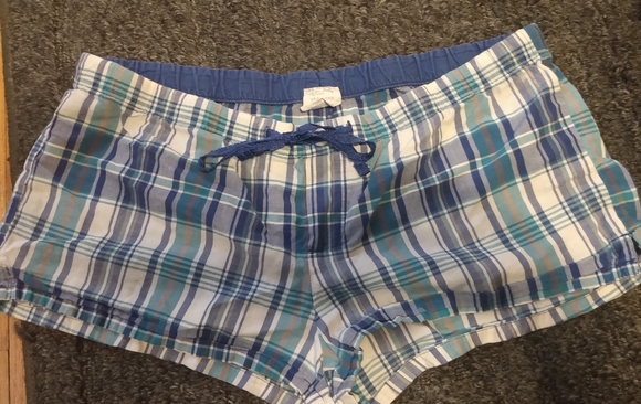 Old Navy Plaid Sleep Shorts - Picture 1 of 3